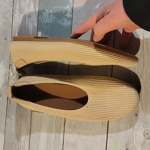 Everlane Flats size 8